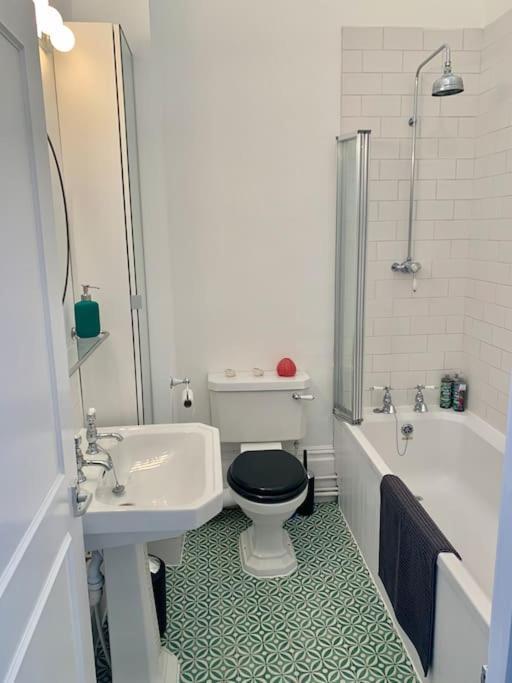 Beautiful Flat Perfect For A Seaside Break! Apartment